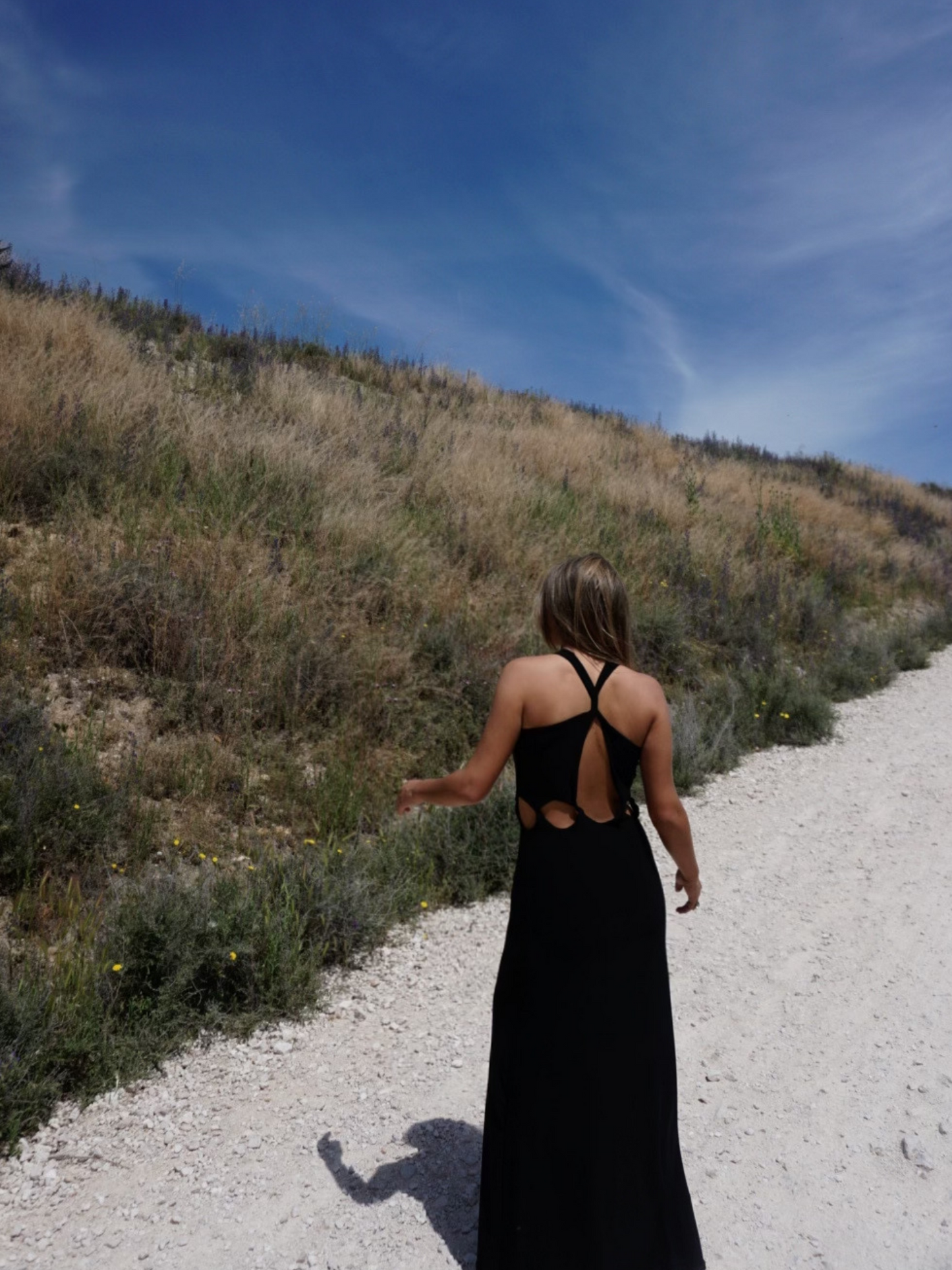 VESTIDO SKAITHA NOIR